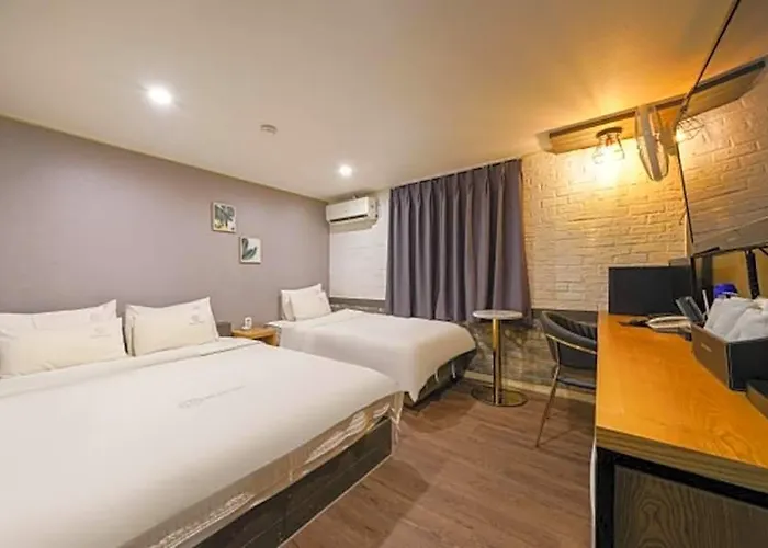 Welkin Hotel
